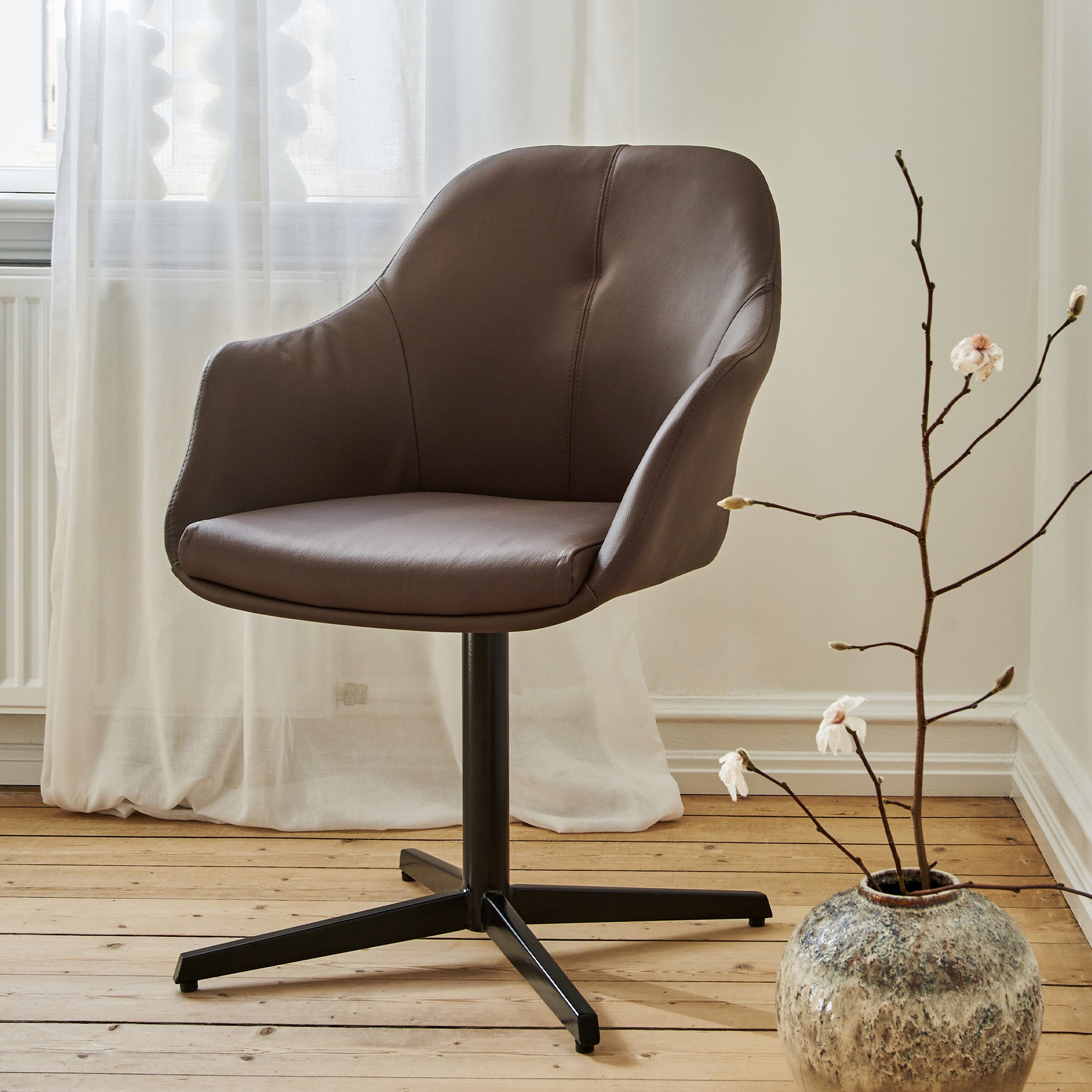 New Age læder m. drejefod